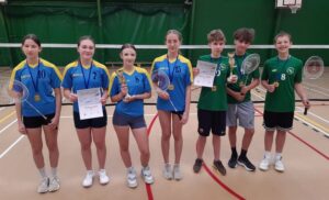 PODWÓJNE ZŁOTO W BADMINTONIE
