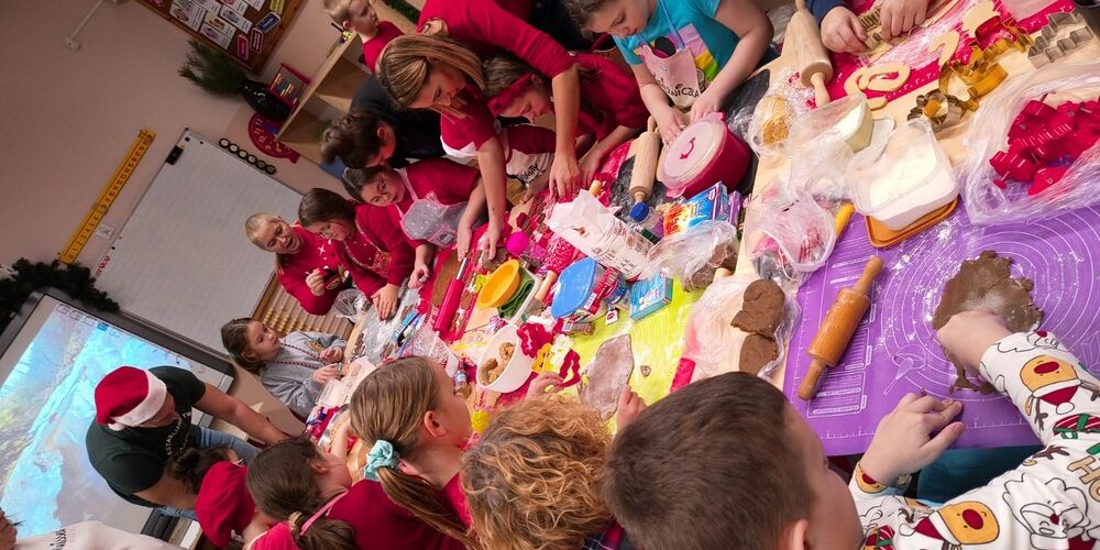 ŚWIĘTA TUŻ, TUŻ- CZAS NA PIECZENIE PIERNIKÓW!