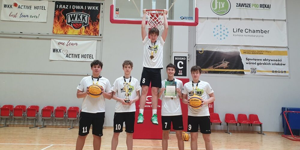 SP 8 LUBIN MISTRZEM DOLNEGO ŚLĄSKA W KOSZYKÓWCE CHŁOPCÓW 3X3
